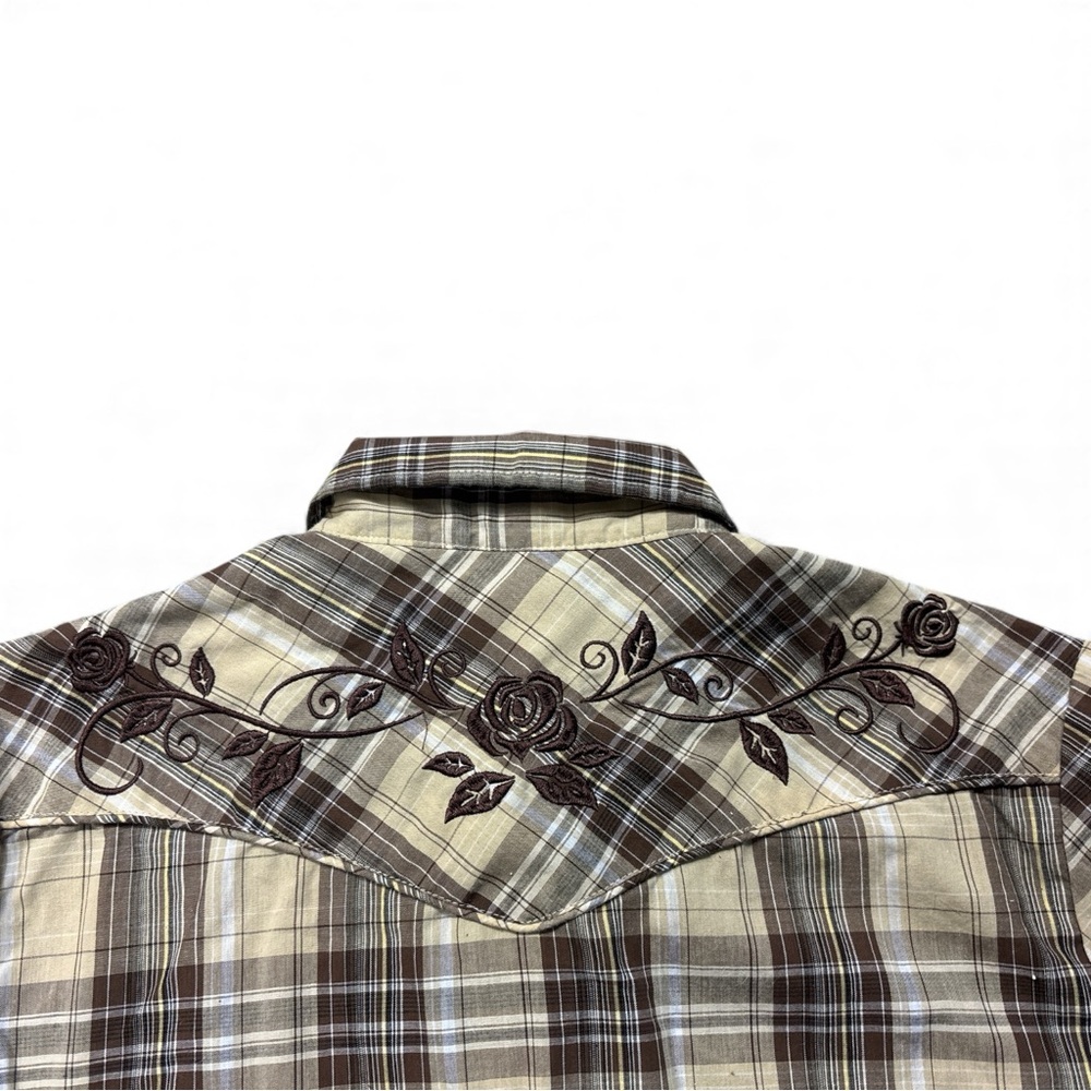 Roper Women’s Beige Plaid Snap Shirt, size medium - Picture 3 of 9